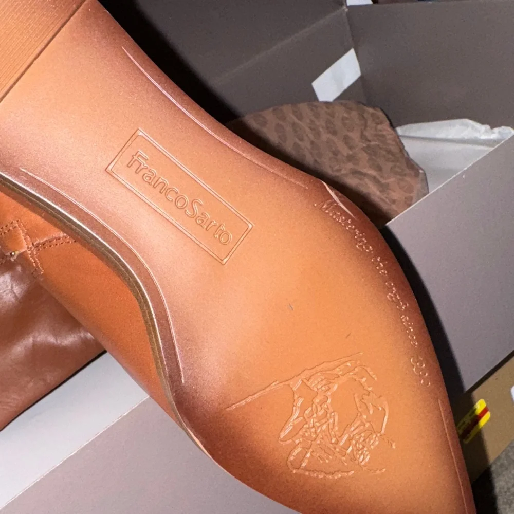 Franco Sarto step out